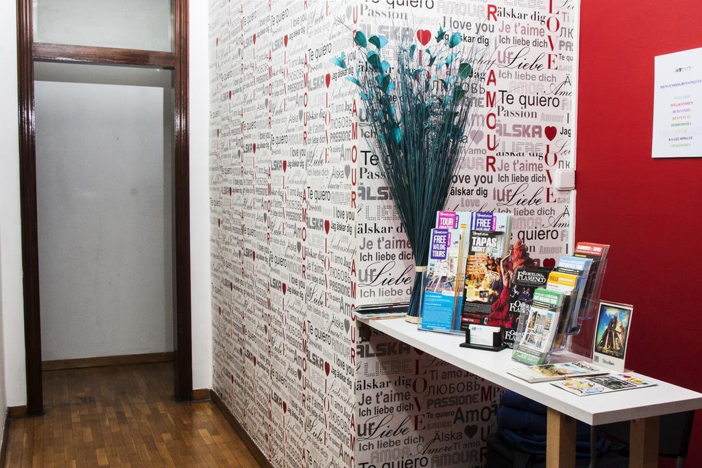 Art City Hostel Barcelona (Adults Only) Buitenkant foto
